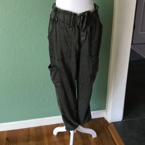 Splendid trousers cargo tight pants size small super cute